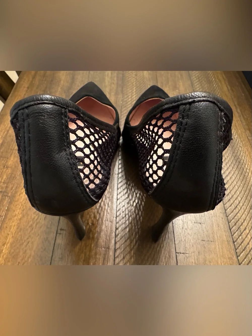 LN WOMENS SZ 9 M LOUISE ET CIE TALLISA SUEDE LEATHER NETTED HEELS PUMPS BLACK
